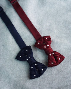 Knitted bow tie