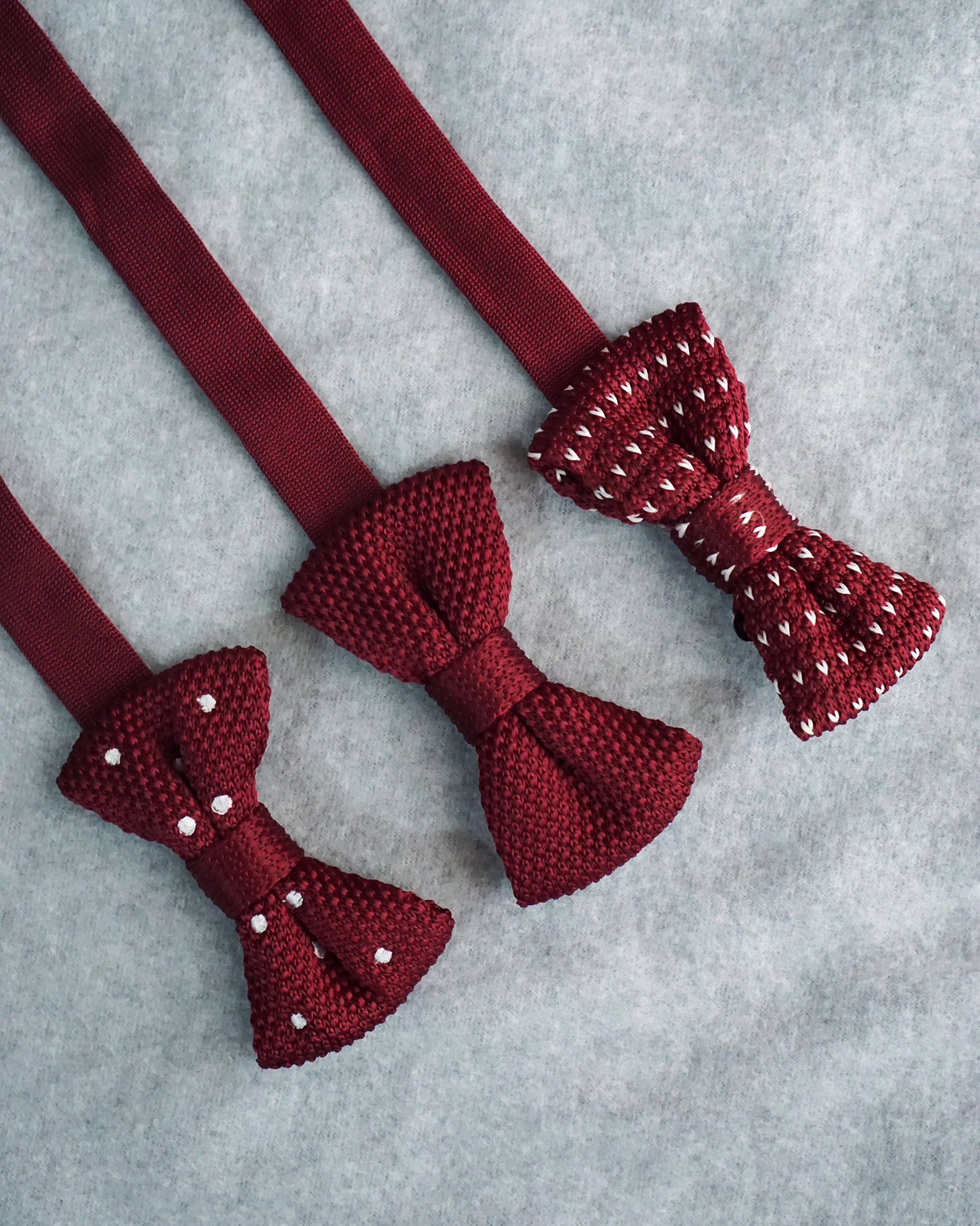 Knitted bow tie